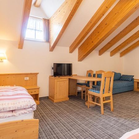 Albergo Канацеи Экстерьер фото