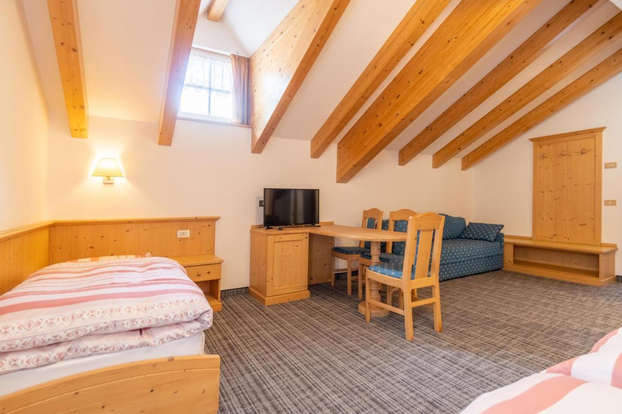 Albergo Канацеи Экстерьер фото
