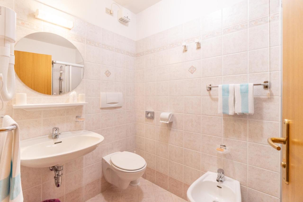 Albergo Канацеи Экстерьер фото